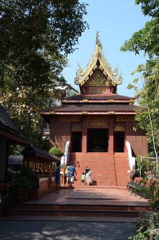 Chiang RaiTemple Wat Phra Kaewescciv.jpg